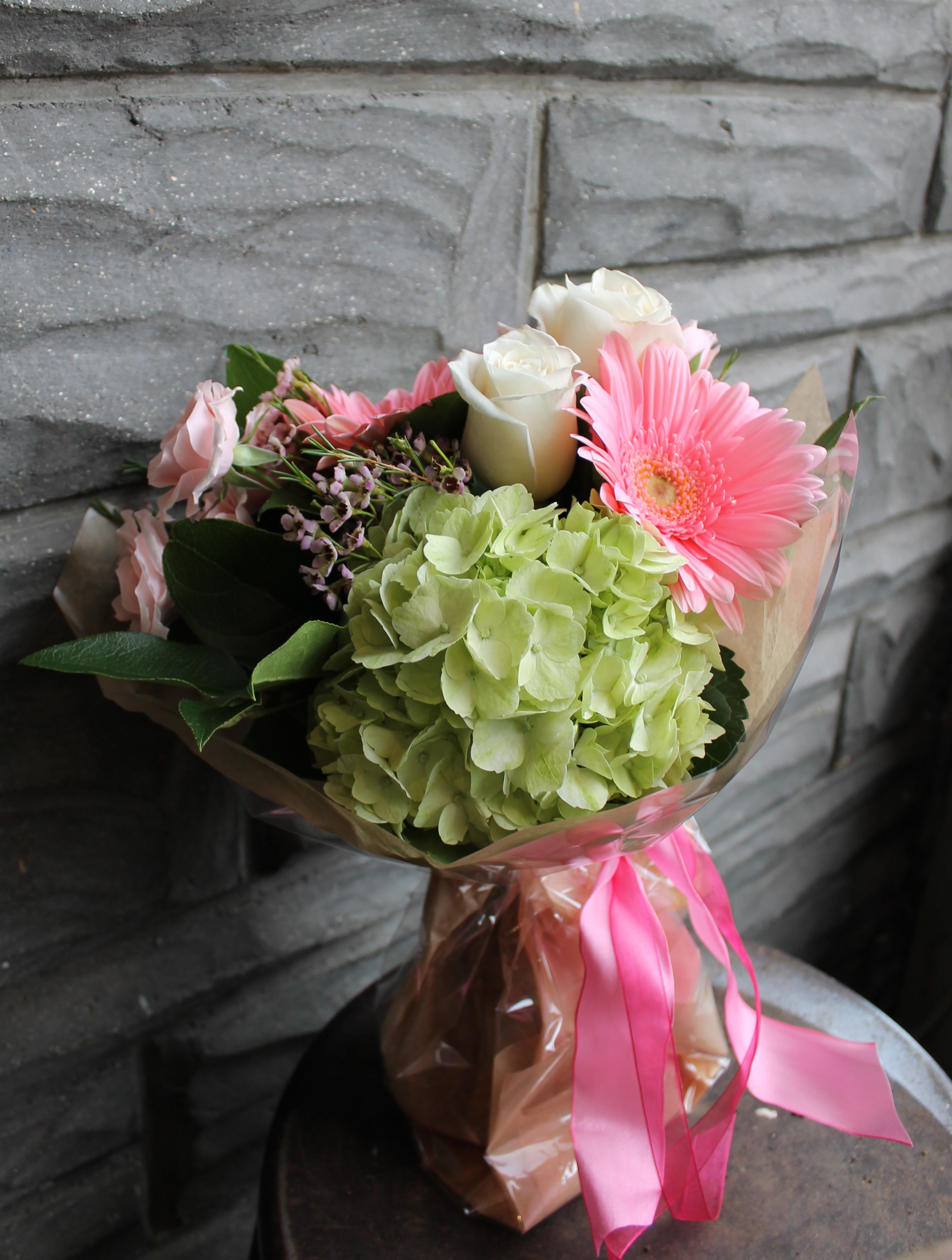 Pink Seasonal Bouquet :: Martin's Flowers